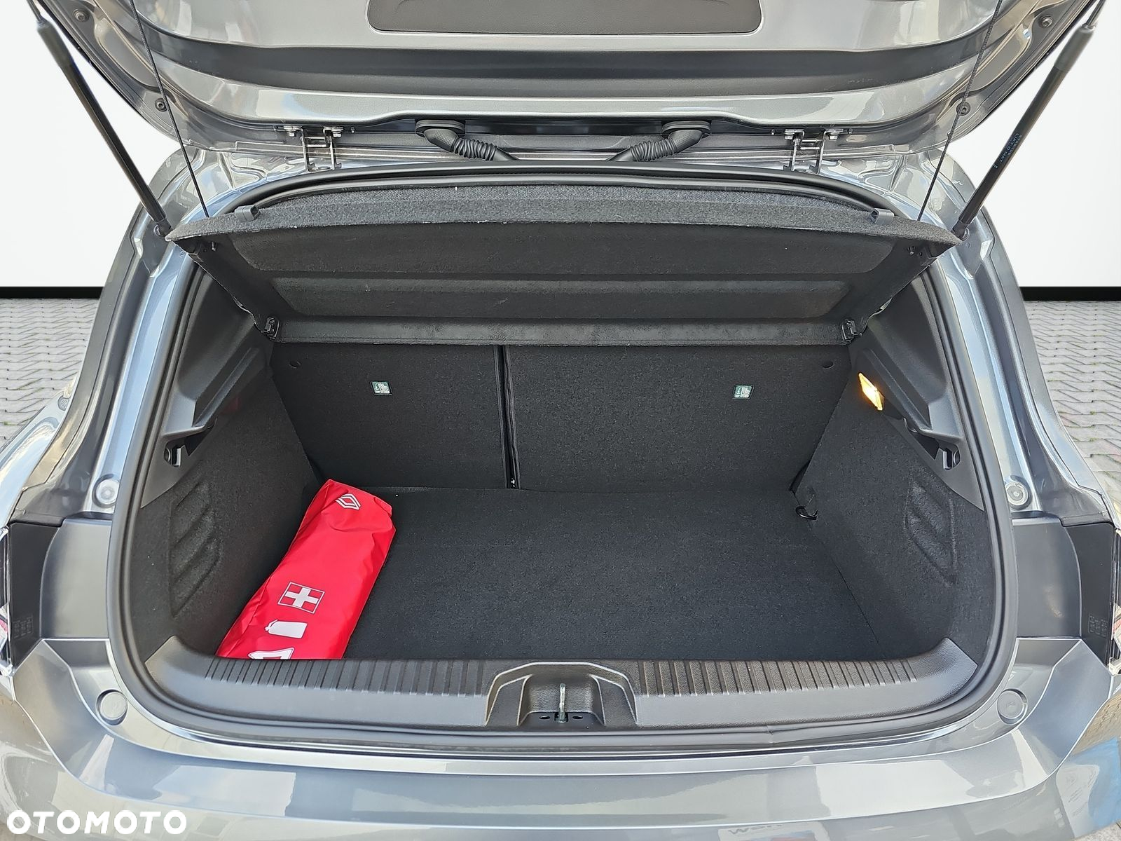 Renault Clio - 22