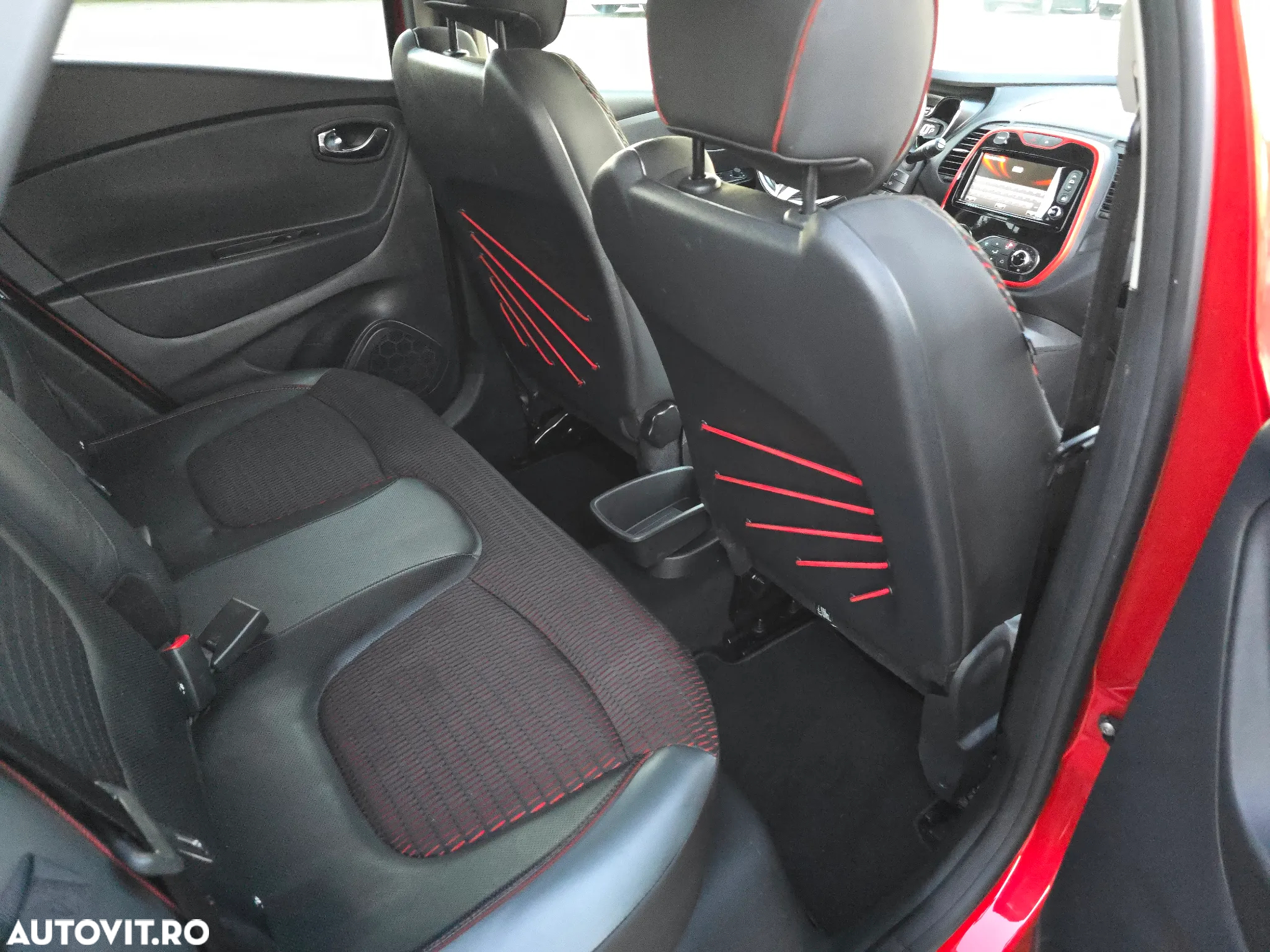 Renault Captur TCe 120 EDC Helly Hansen - 9