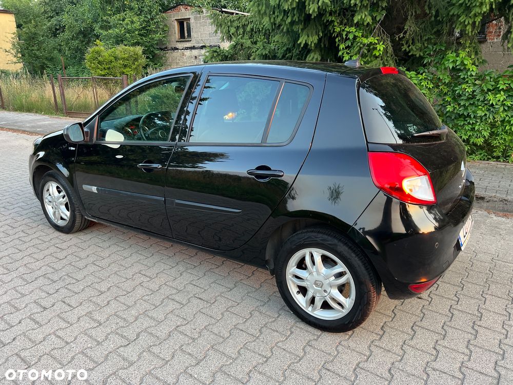 Renault Clio 1.6 16V Night&Day - 5
