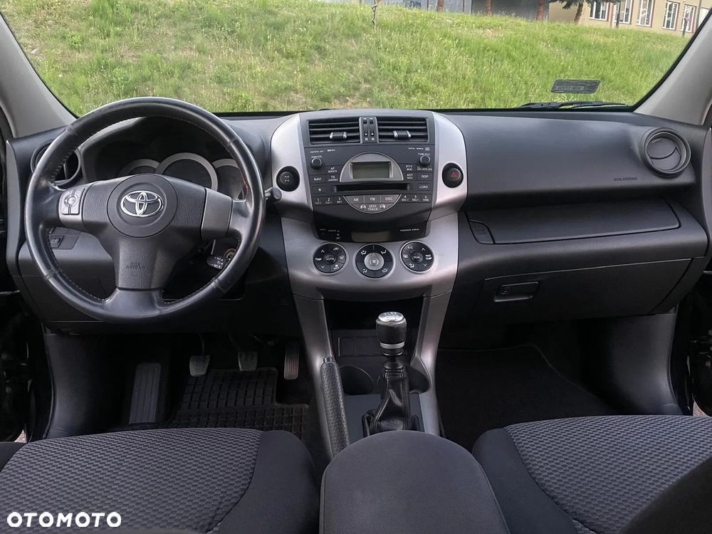Toyota RAV4 - 15