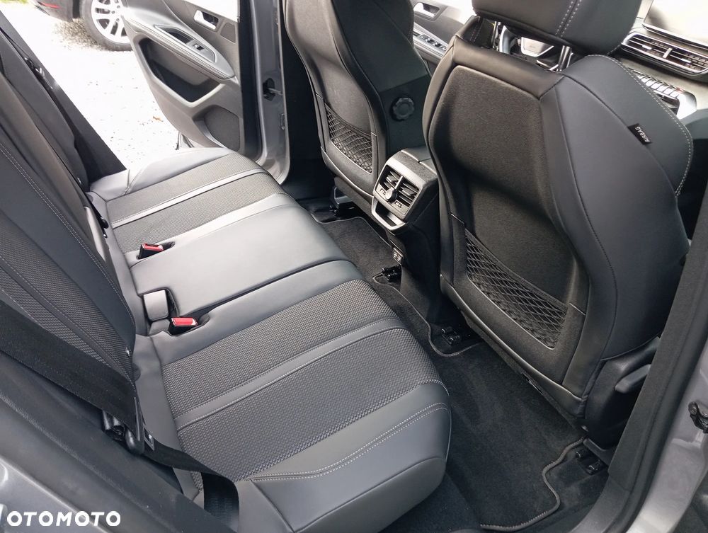 Peugeot 3008 - 16