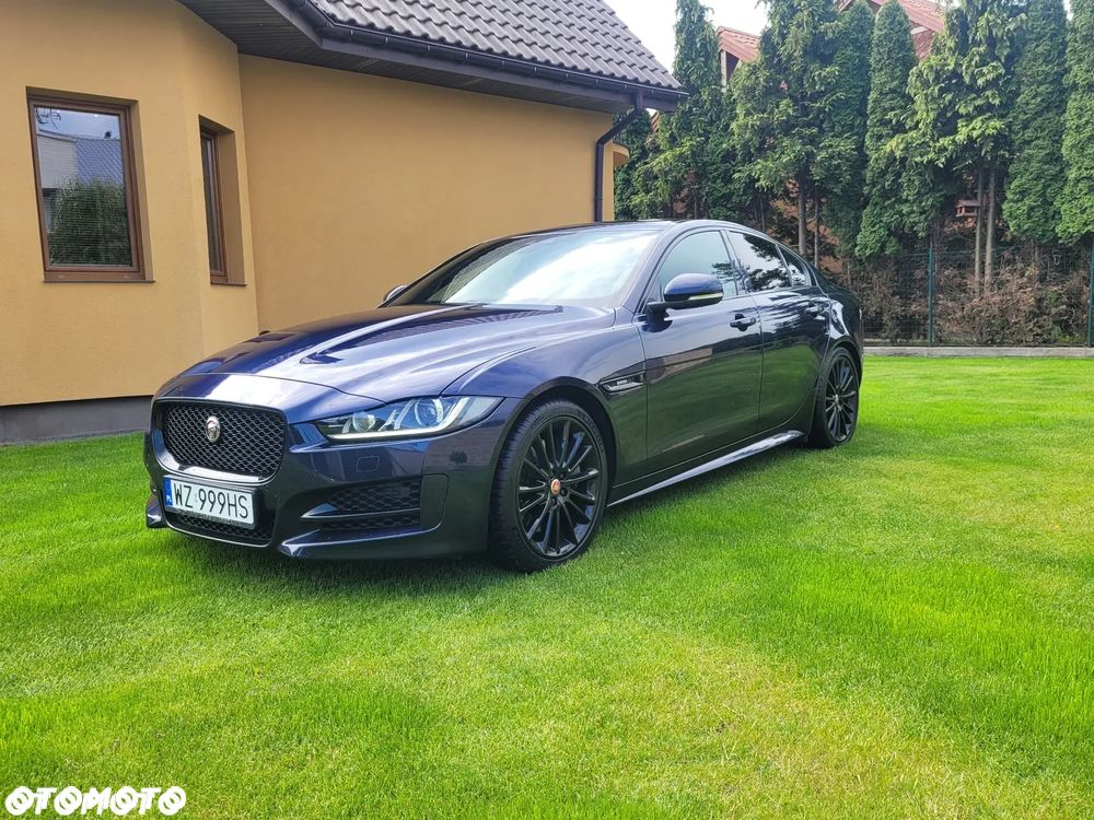 Jaguar XE 2.0 T R-Sport - 1