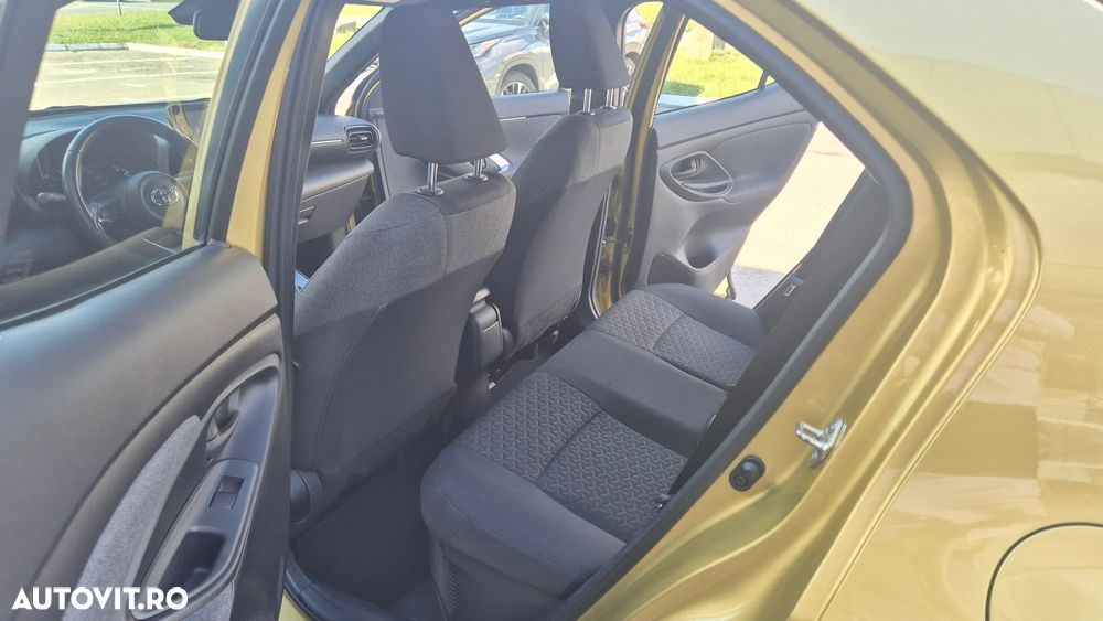 Toyota Yaris Cross 1.5 VVT-i HSD 4x2 Dynamic - 10