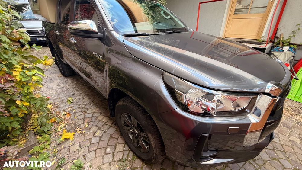Toyota Hilux 2.4D 150CP 4x4 Double Cab 6MT Style - 8