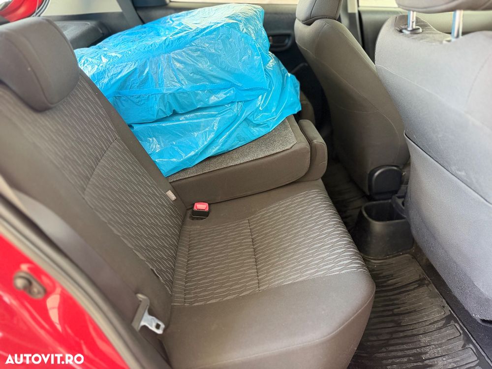 Toyota Yaris 1.0 VVT-i Terra - 10