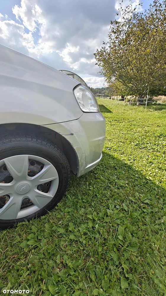 Chevrolet Aveo 1.2 16V LS - 8