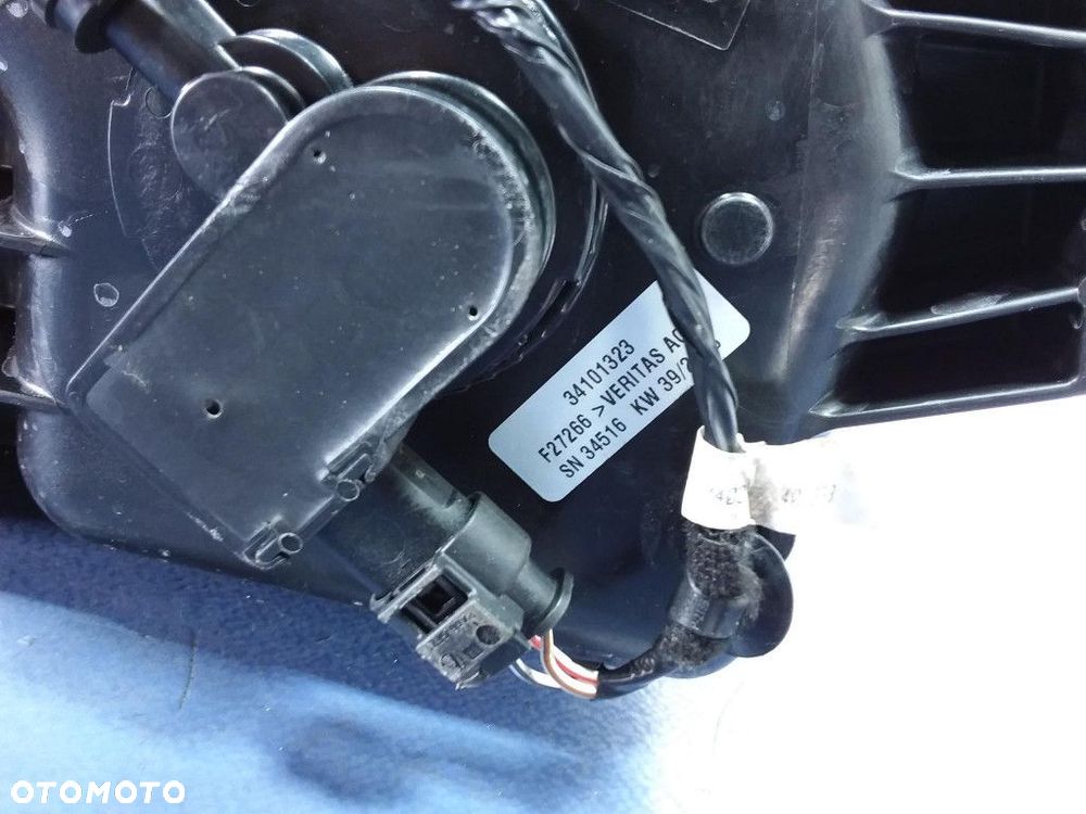 BMW X3 G01 X4 G02 2.0d ZBIORNIK AD BLUE POMPA 7377944 - 6
