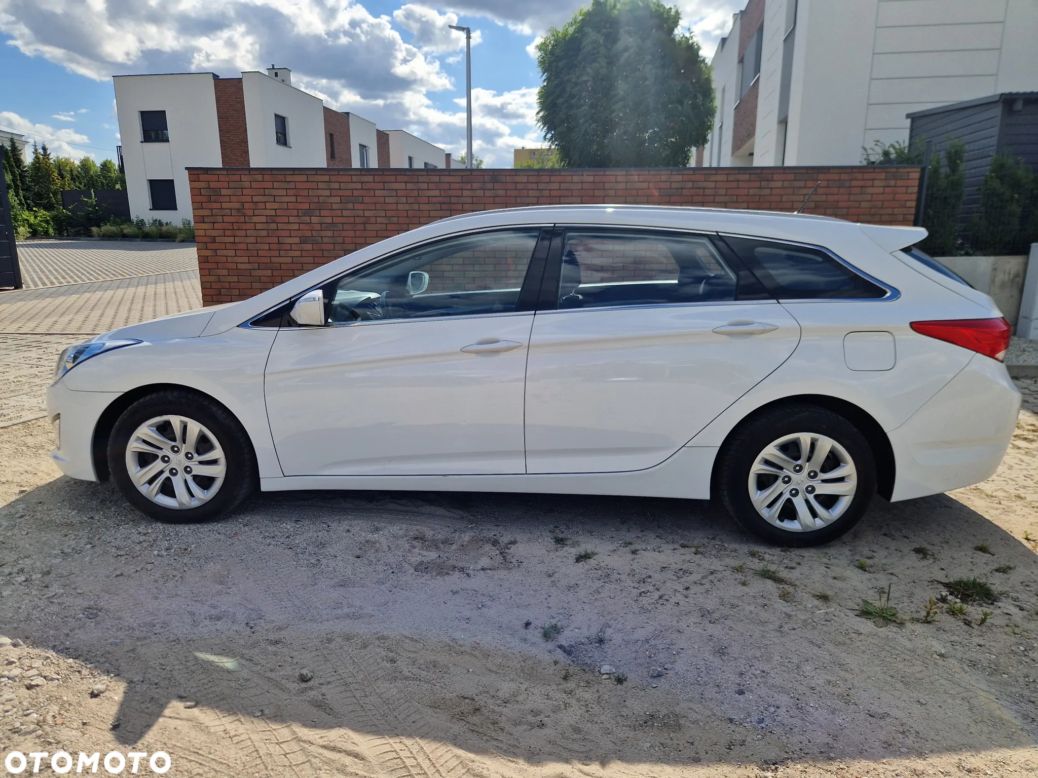 Hyundai i40 Kombi 1.6 Trend - 14