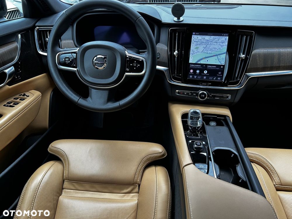 Volvo V90 Cross Country - 15