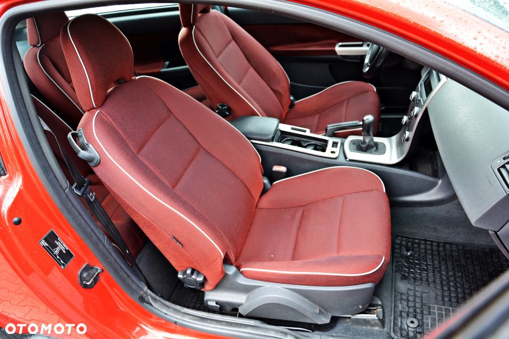 Volvo C30 1.6D Momentum - 19