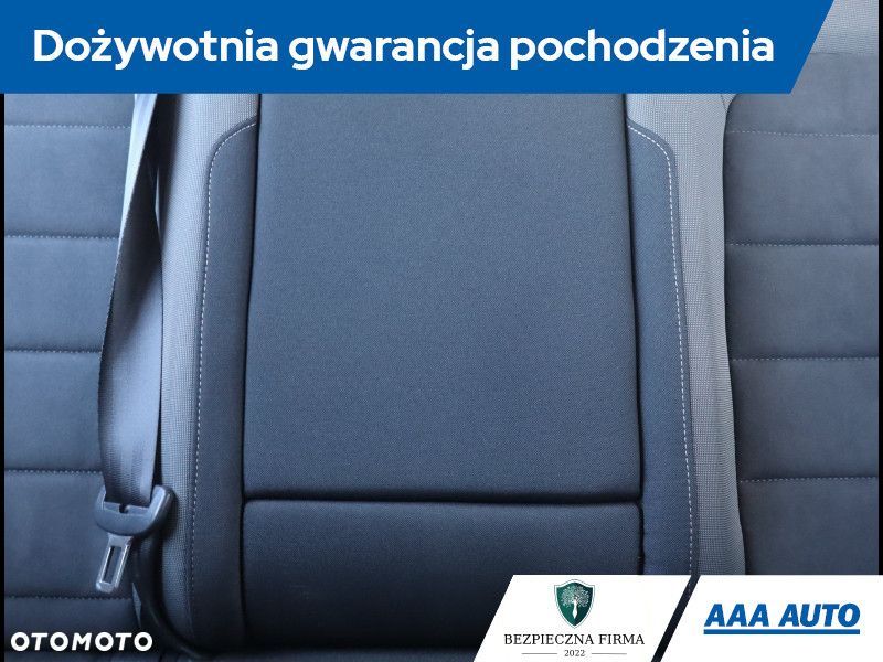 Volkswagen Golf - 11