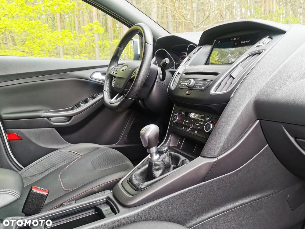 Ford Focus 1.5 EcoBoost STart-Stopp-System ST-LINE - 8