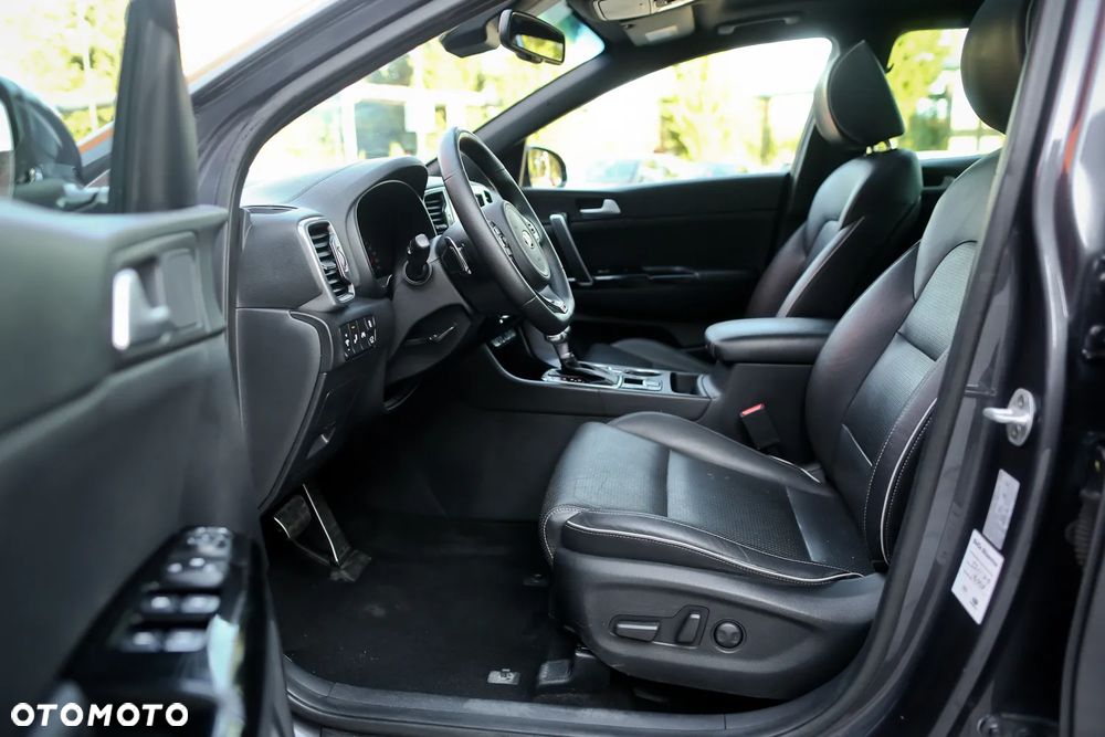 Kia Sportage 2,0 CRDI AWD GT Line - 19
