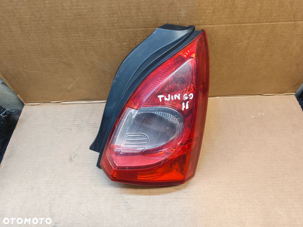 LAMPA TYŁ TYLNA PRAWA RENAULT TWINGO II LIFT - 1