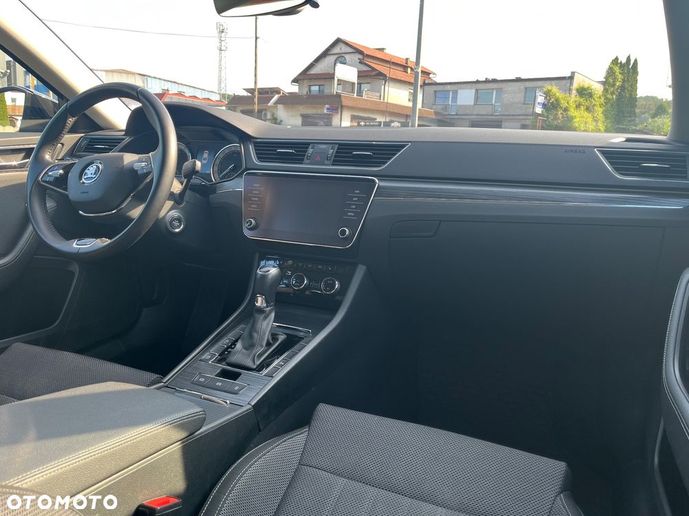 Skoda Superb 2.0 TSI DSG Style - 8