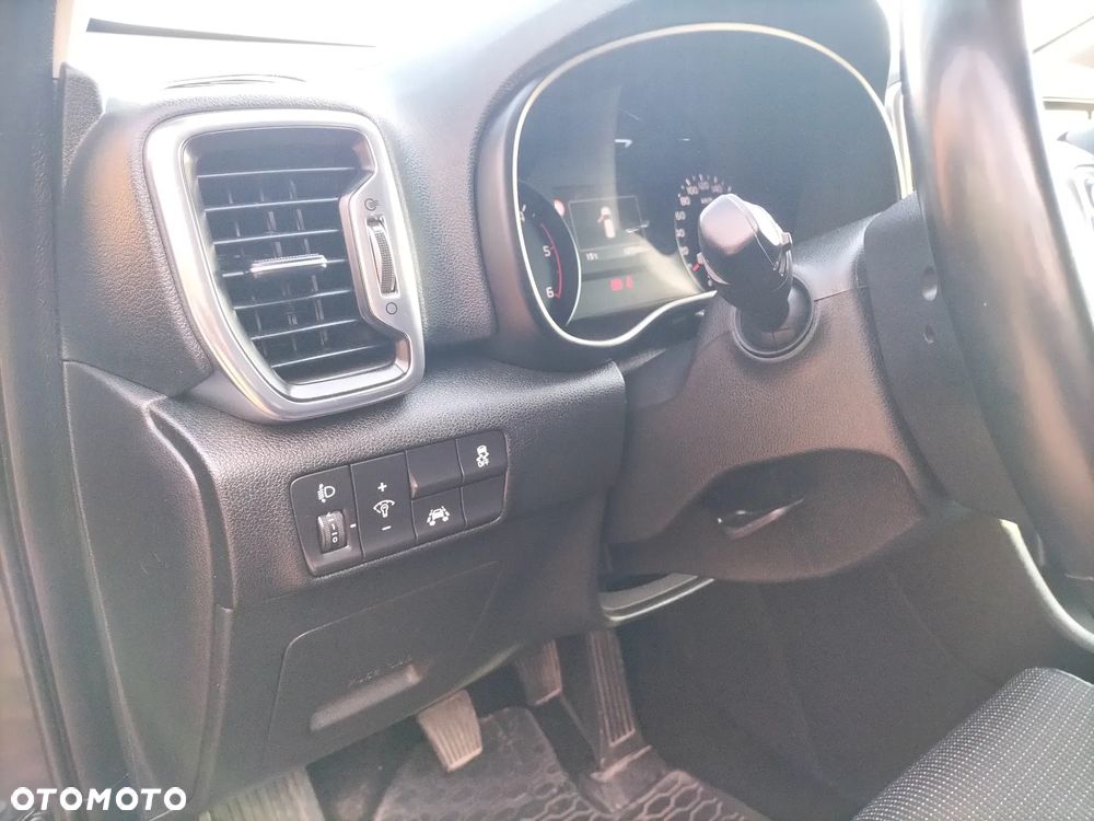 Kia Sportage 1.7 CRDI 2WD Spirit - 9