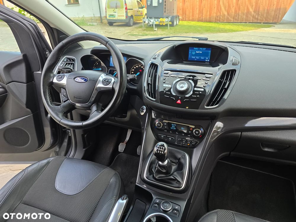 Ford Kuga 2.0 TDCi FWD Titanium - 15