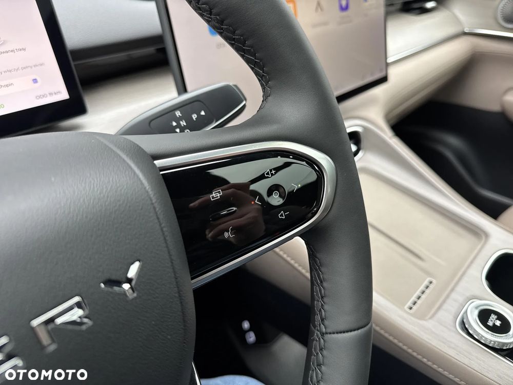 Chery Tiggo 8 1.5 T-GDI Super Hybrid Prestige DCT - 23
