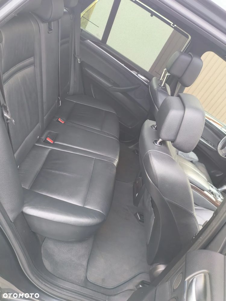 BMW X5 xDrive50i - 8