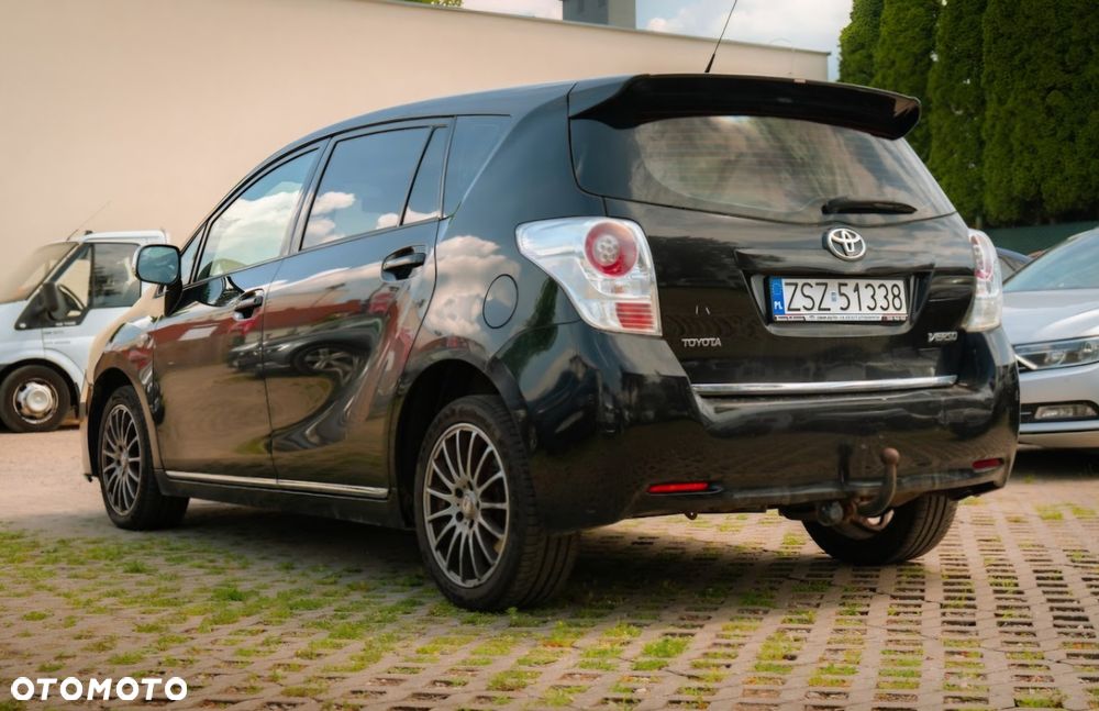 Toyota Verso - 4