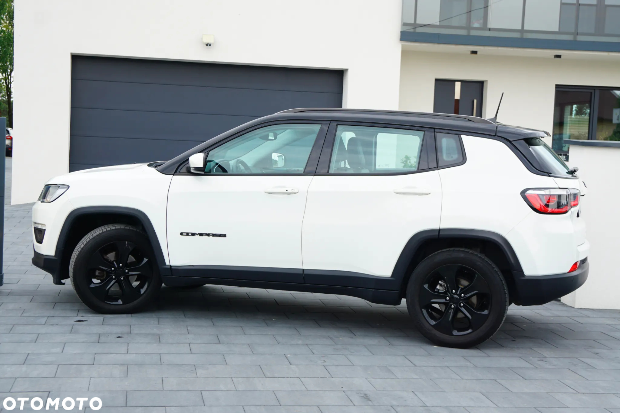 Jeep Compass 1.4 TMair Night Eagle FWD S&S - 17