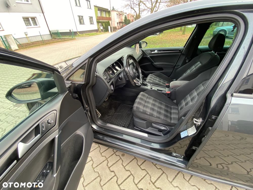 Volkswagen Golf 2.0 TDI BMT GTD DSG - 10