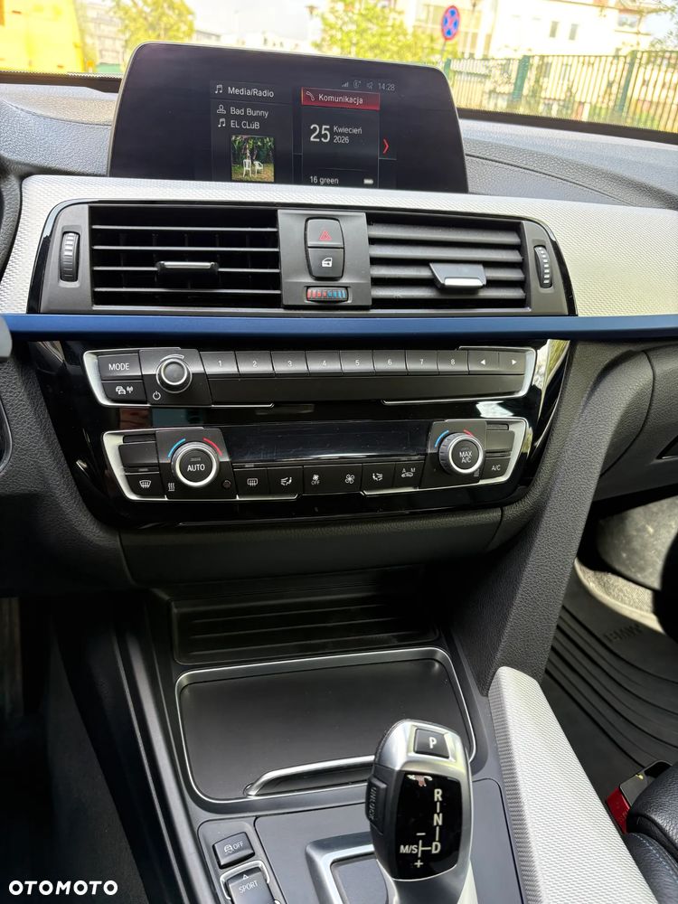 BMW 3GT 320i M Sport - 36