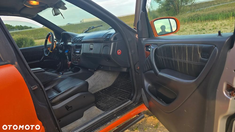 Mercedes-Benz ML - 17