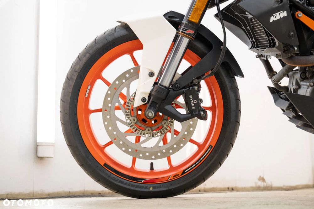 KTM Duke 125 - 28