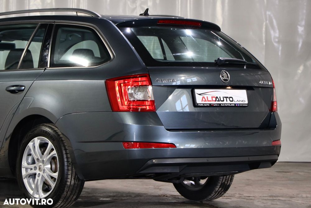 Skoda Octavia 1.6 TDI ACTIVE - 32