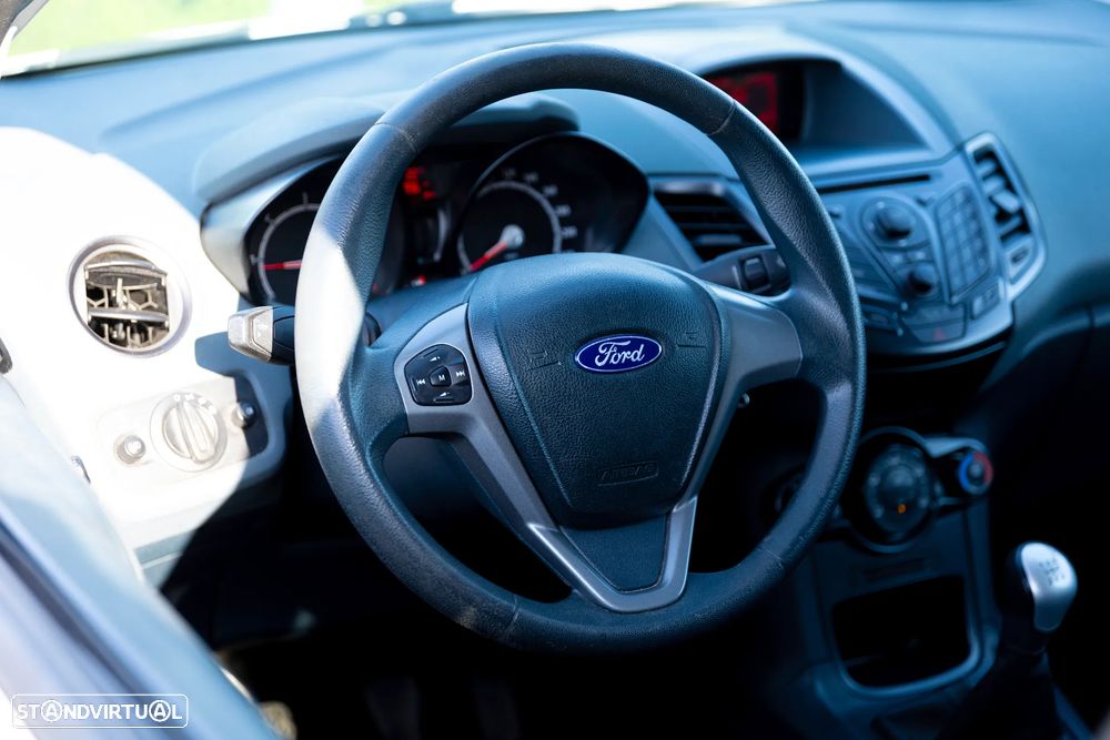 Ford Fiesta 1.4 TDCI Titanium - 18