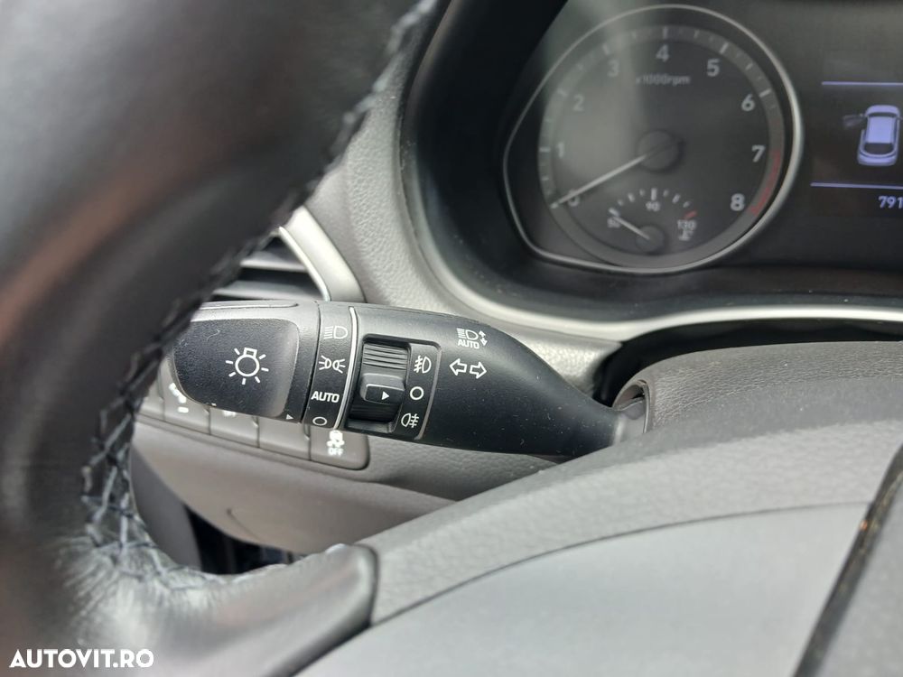 Hyundai i30 1.5 110CP M/T Comfort - 12