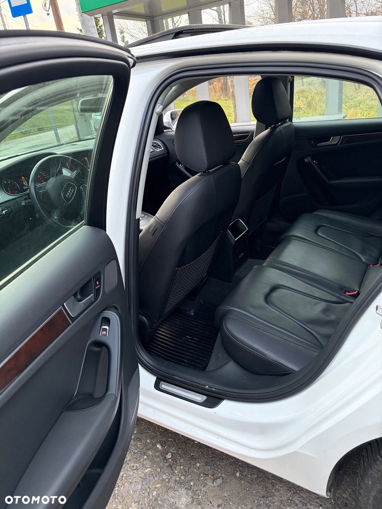 Audi A4 Limousine - 15