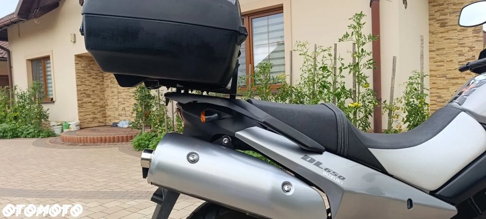 Suzuki V-STROM - 25