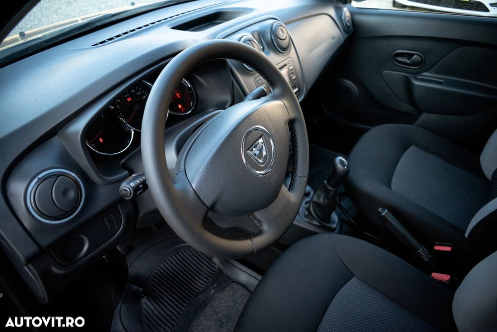 Dacia Logan 1.2 75CP Laureate - 11