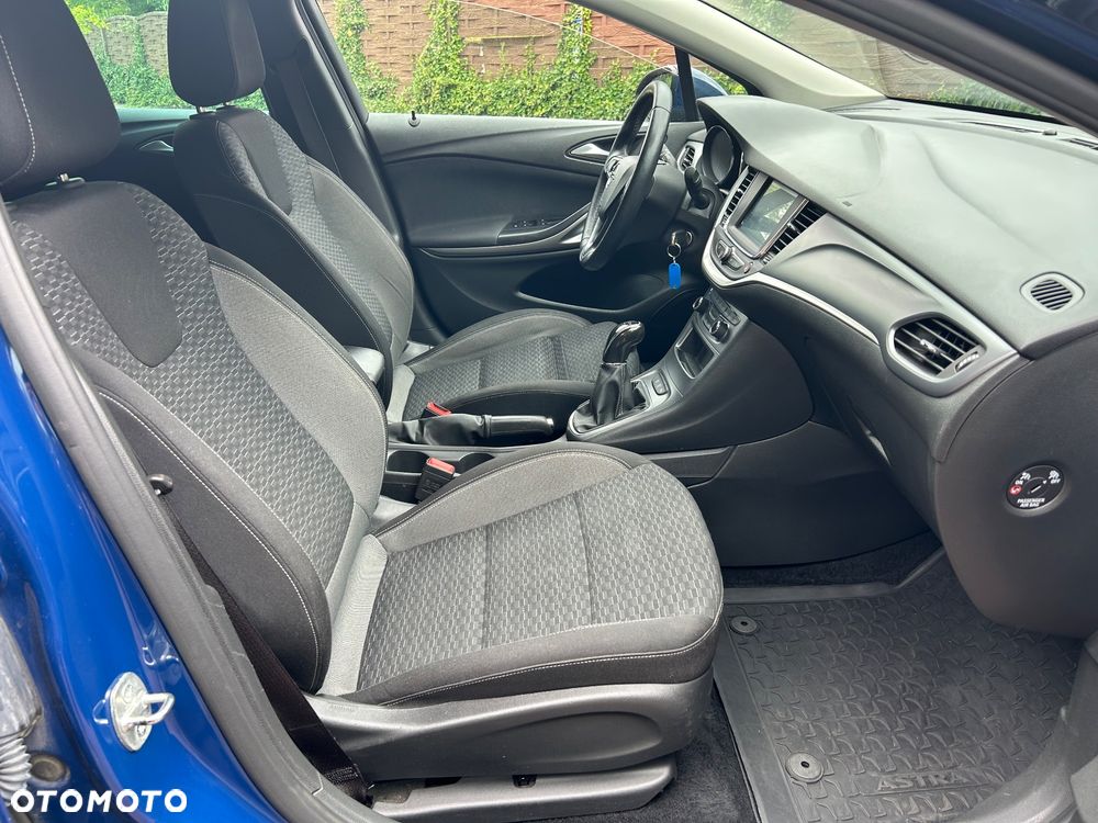 Opel Astra - 33