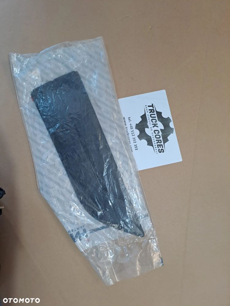 IVECO DAILY LISTWA PASA PRZEDNIEGO 5801847132 LEWA - 2