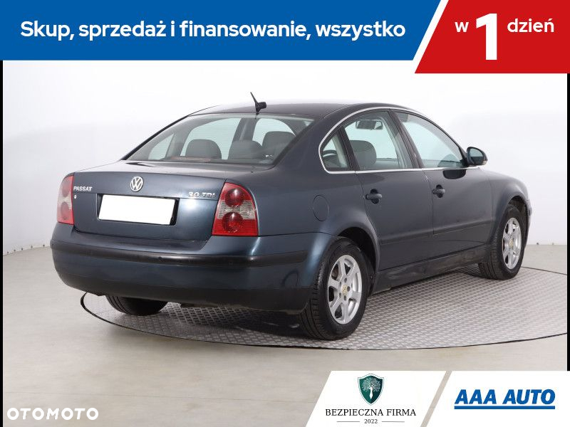 Volkswagen Passat - 6