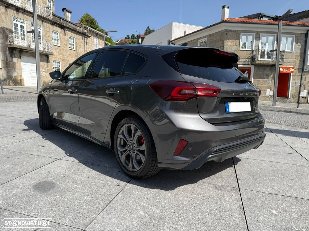 Ford Focus 1.5 TDCi ECOBlue ST-Line - 4