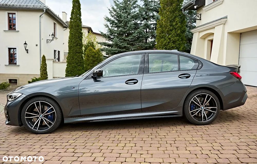 BMW Seria 3 330i - 3