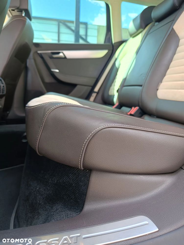 Volkswagen Passat - 18