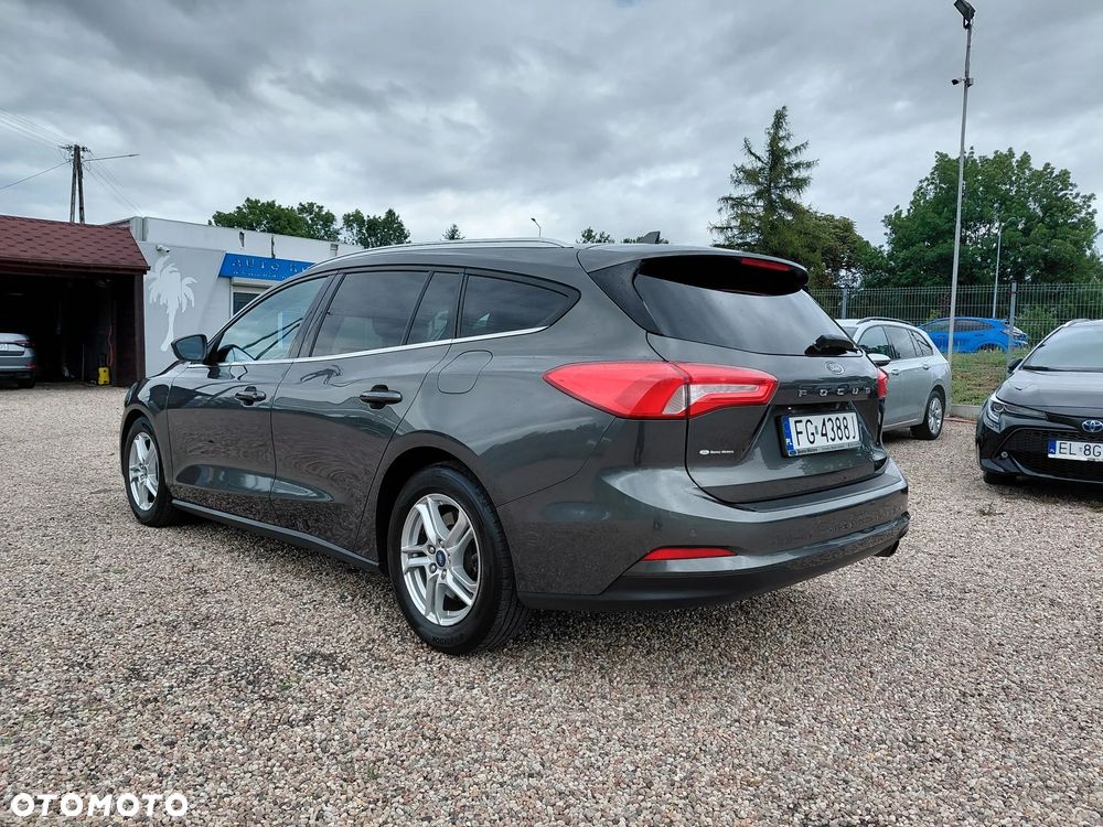 Ford Focus 1.5 EcoBoost Titanium - 4