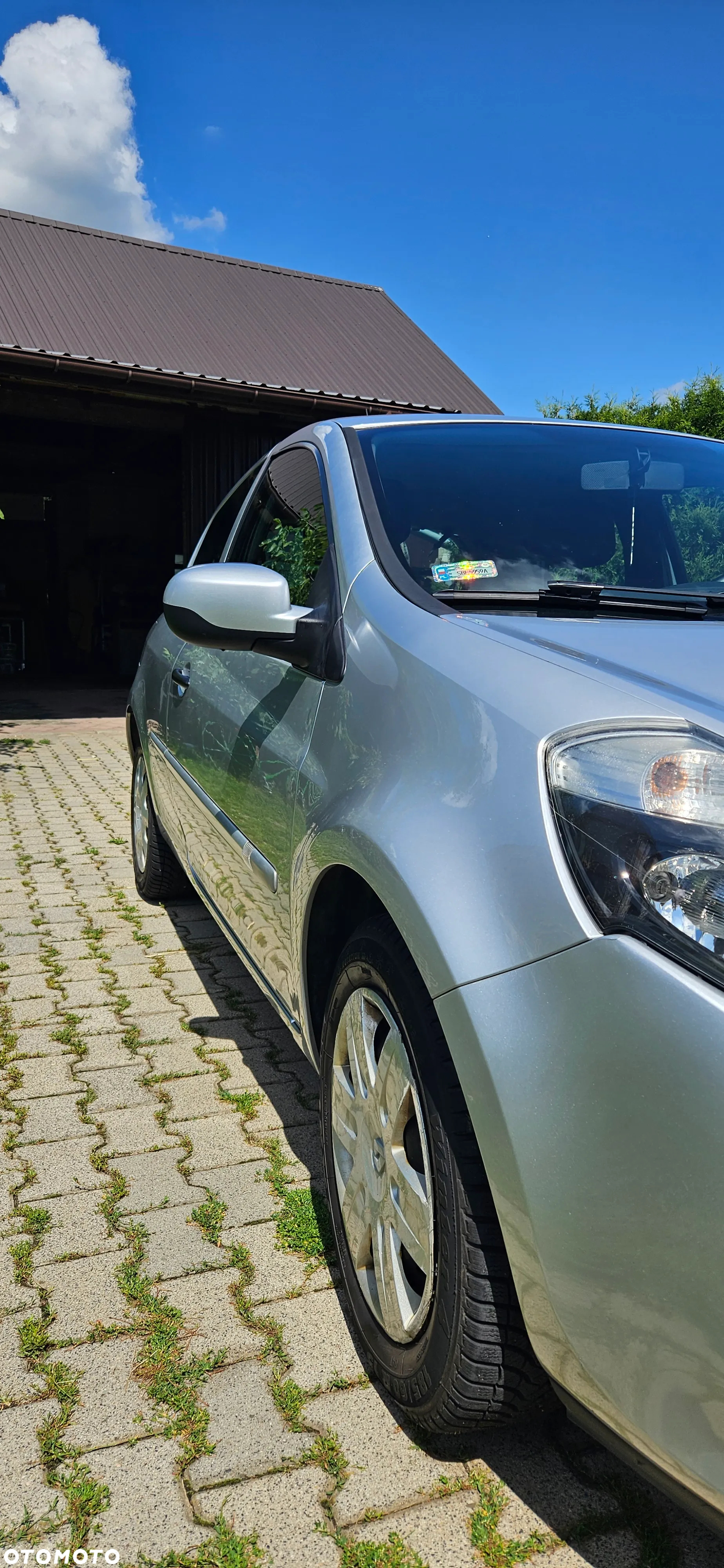 Renault Clio - 8