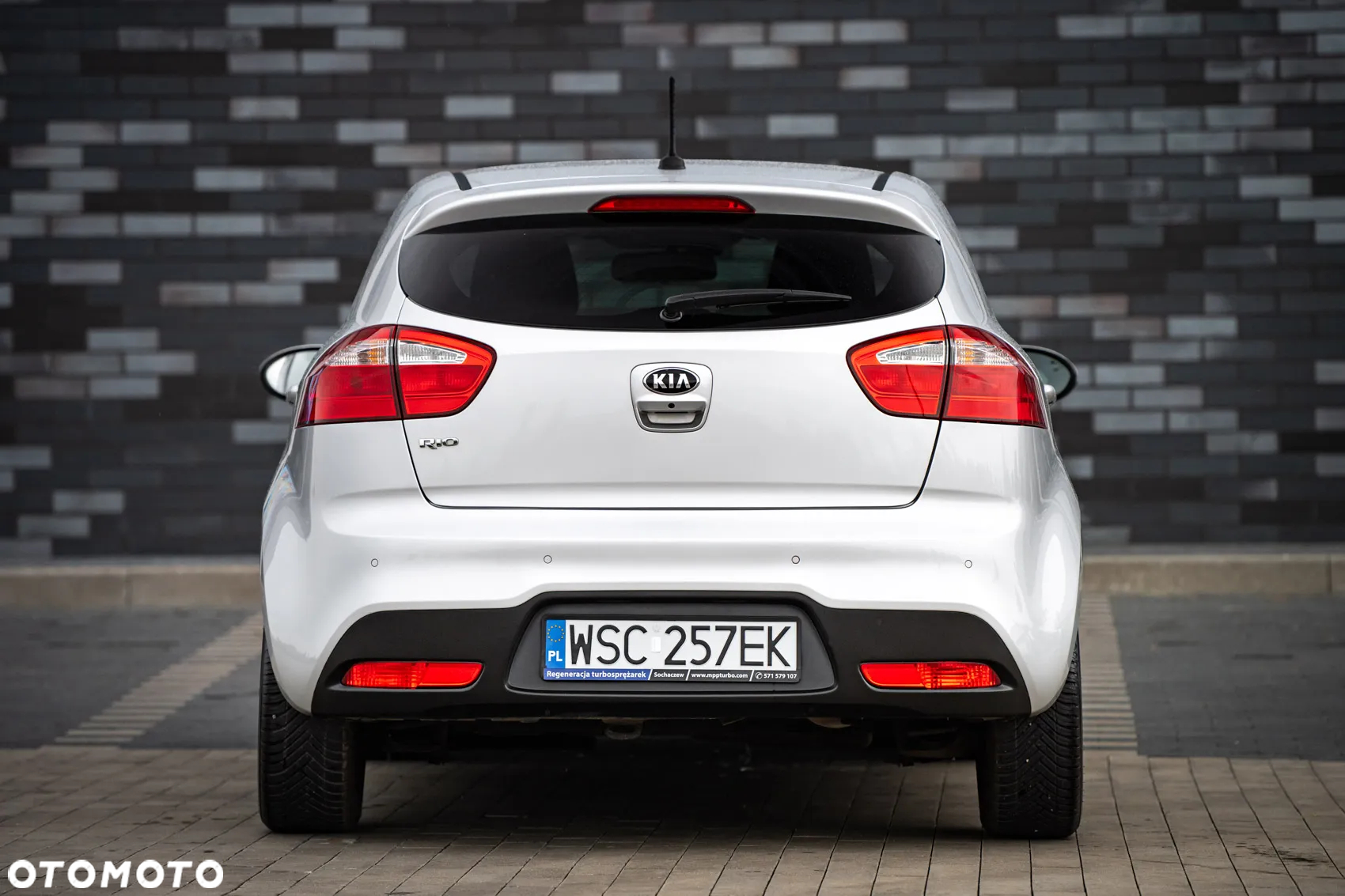 Kia Rio 1.2 Dream Team Edition - 3