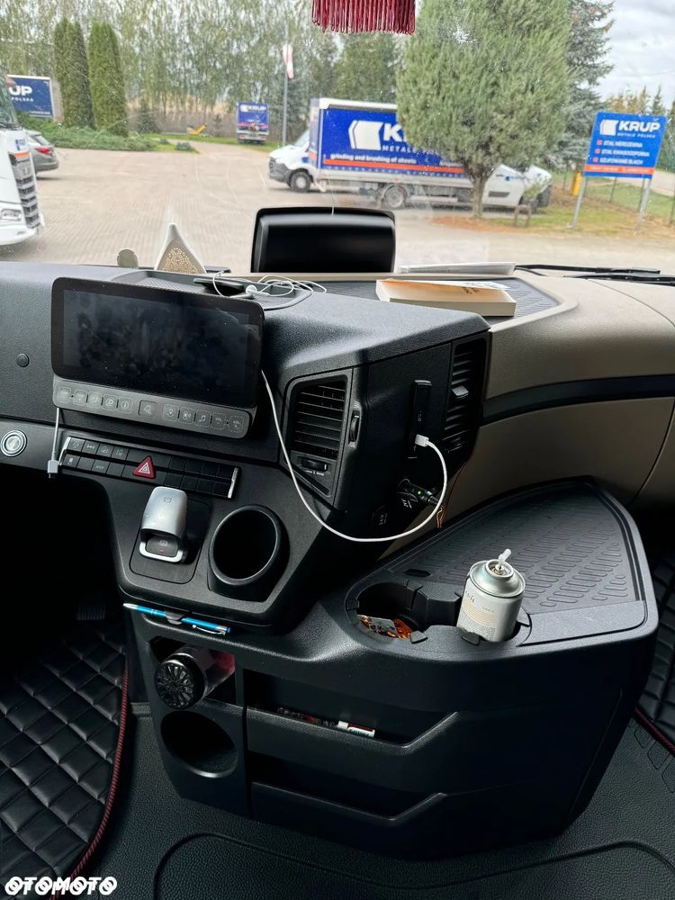 Mercedes-Benz Actros 2548 - 9