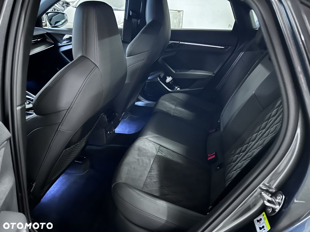 Audi RS3 Limousine - 9