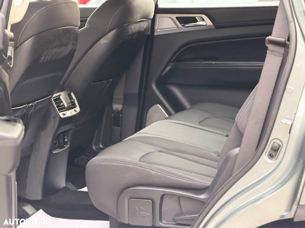 SsangYong REXTON 2.2 e-XDi 220 4WD Aut. Quartz - 30