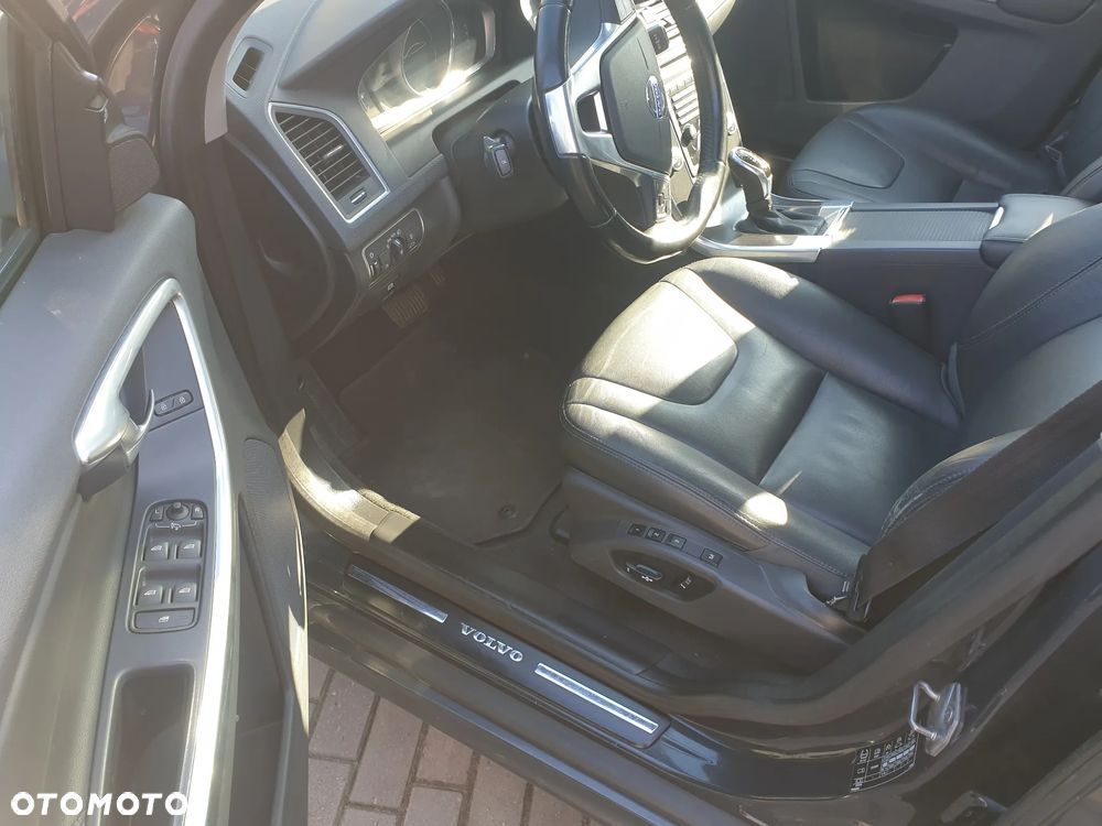 Volvo XC 60 - 6