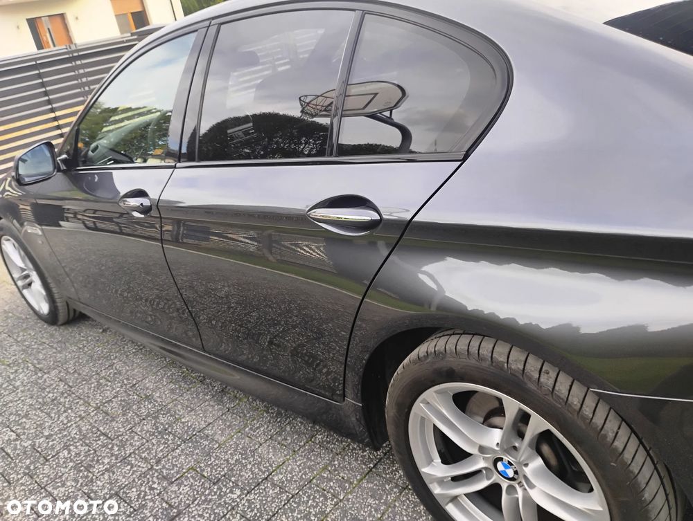 BMW Seria 5 520d xDrive Luxury Line - 11
