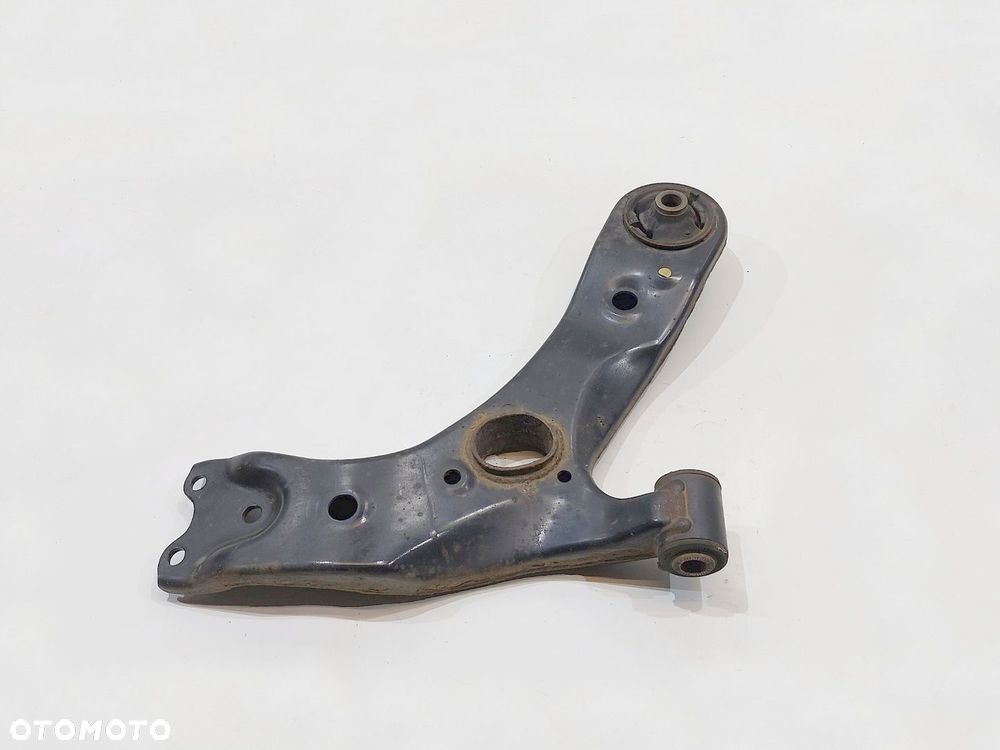 WAHACZ PRZÓD PRAWY TOYOTA VERSO 1.6 D 09-18r D4D